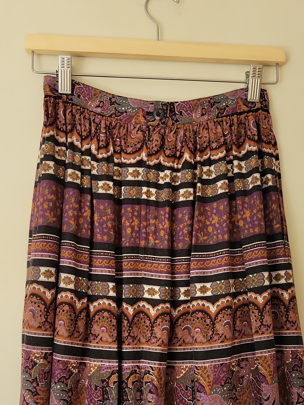 Vintage 70s Boho Purple Paisley Floral Hippie Print Rayon Maxi Skirt Size XS - Picture 4 of 9